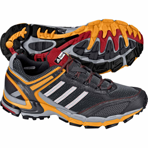 Chaussures trail Adidas Supernova Riot 2